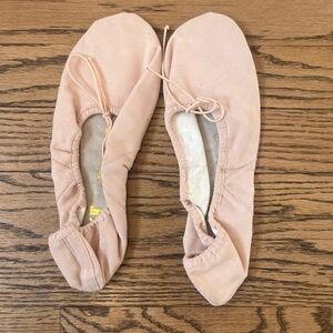 Women's Bloch Pink Light Ballet Flats 7A